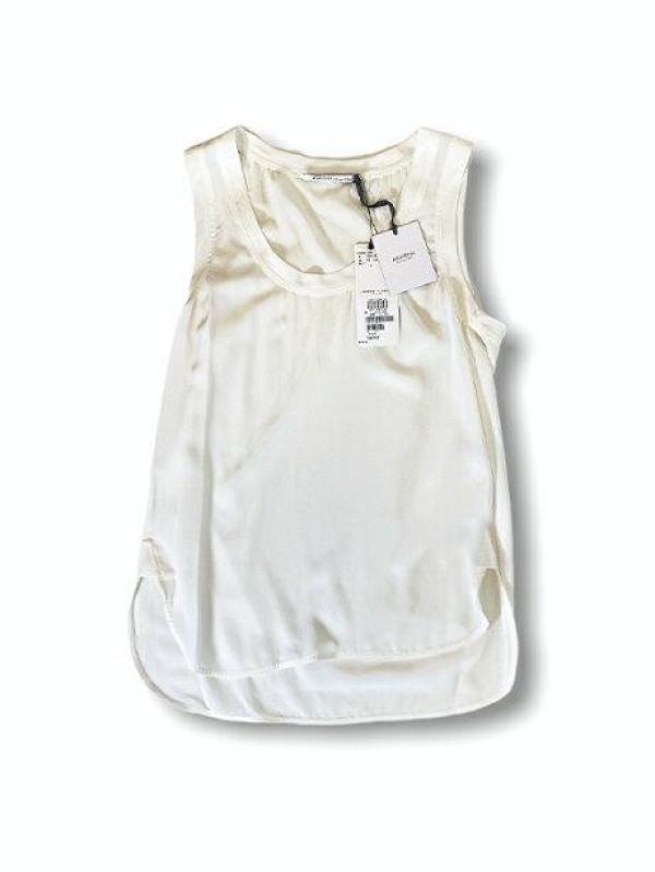 ノースリーブトップス