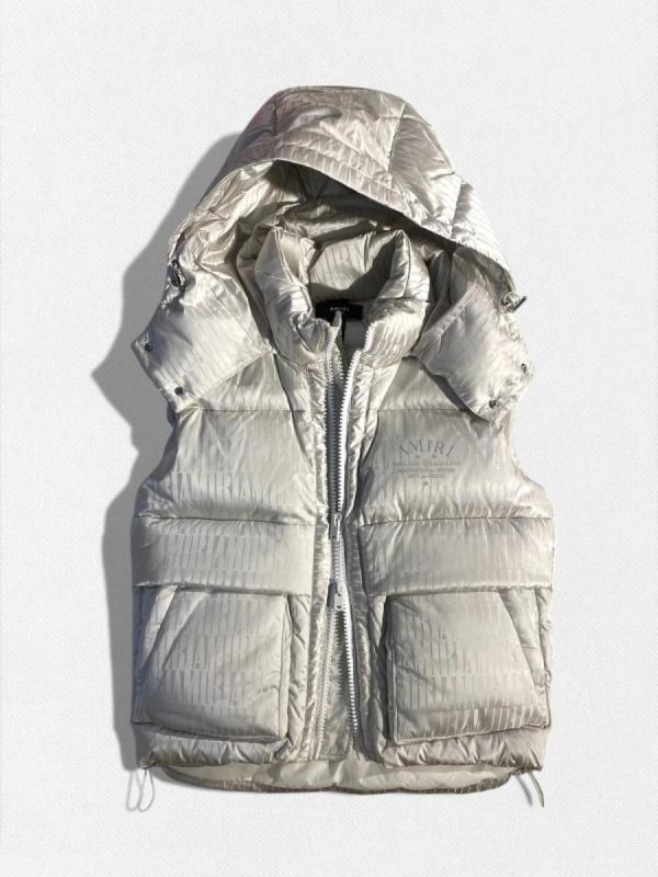 ロゴ入りフーディダウンベスト