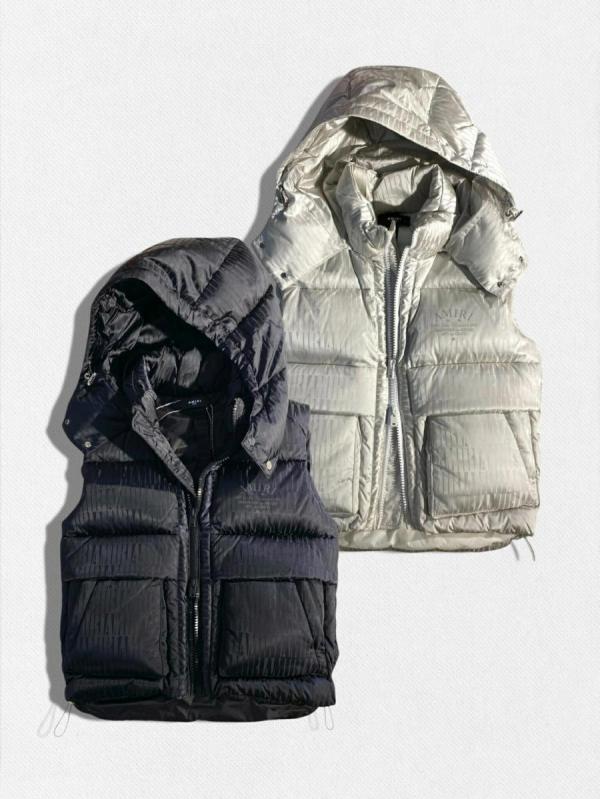 ロゴ入りフーディダウンベスト