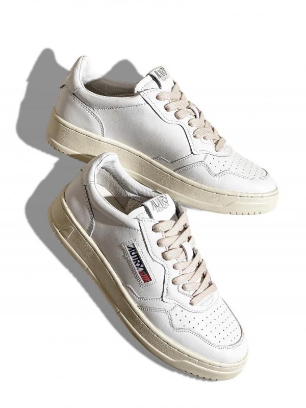 レザースニーカー