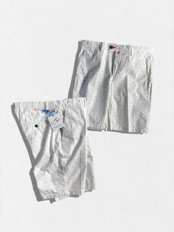 ショートパンツ