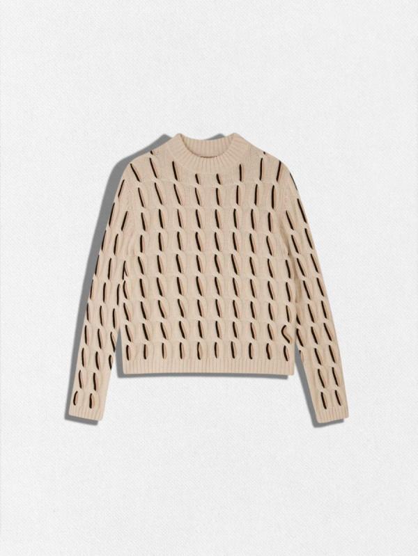 モックネックニット