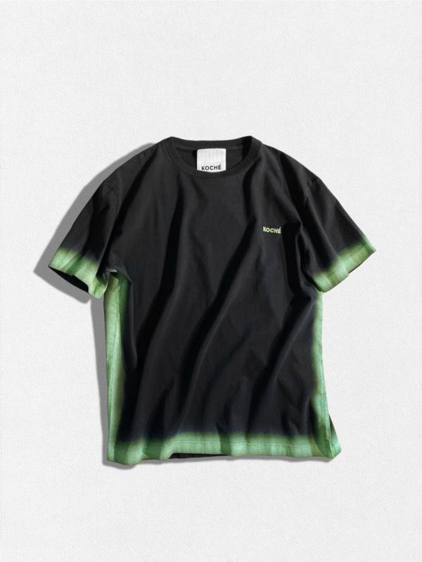 サイドラインデザインTシャツ