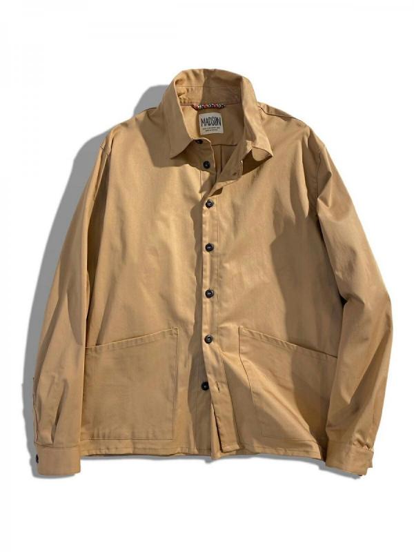 大人の抜け感を演出するコットンシャツジャ...