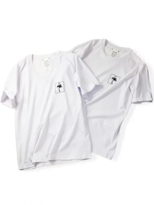 ＶネックTシャツ