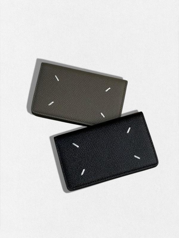 バイフォールドカードフォルダー