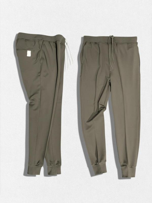 トラックパンツ