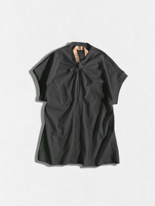 ネックデザインTシャツ