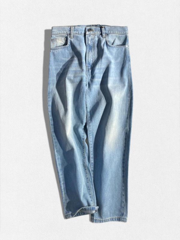 ストレートデニムパンツ