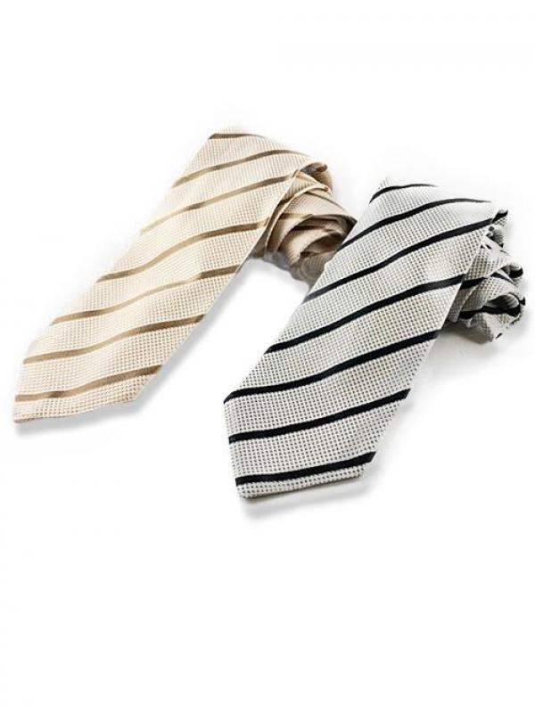 シルクネクタイ