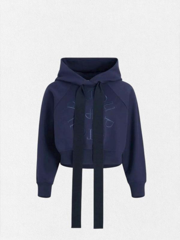 メダリオンフーディー