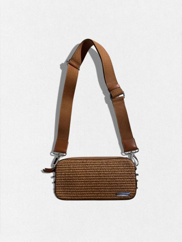 ラフィアバッグ