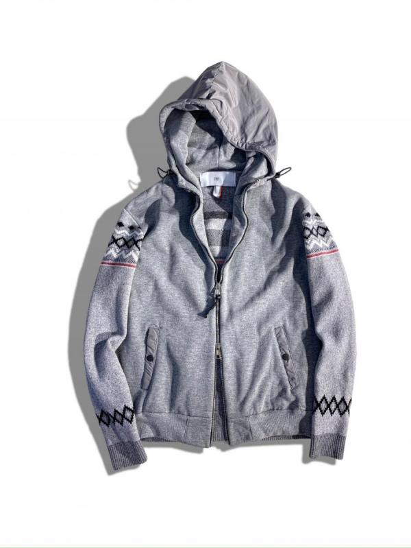 ノルディック柄ダブルジップフーディ