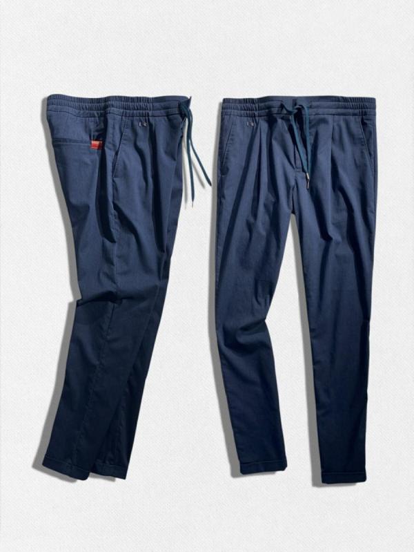 リラックステーパードパンツ