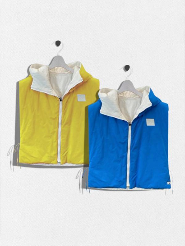 中綿入りフーディベスト