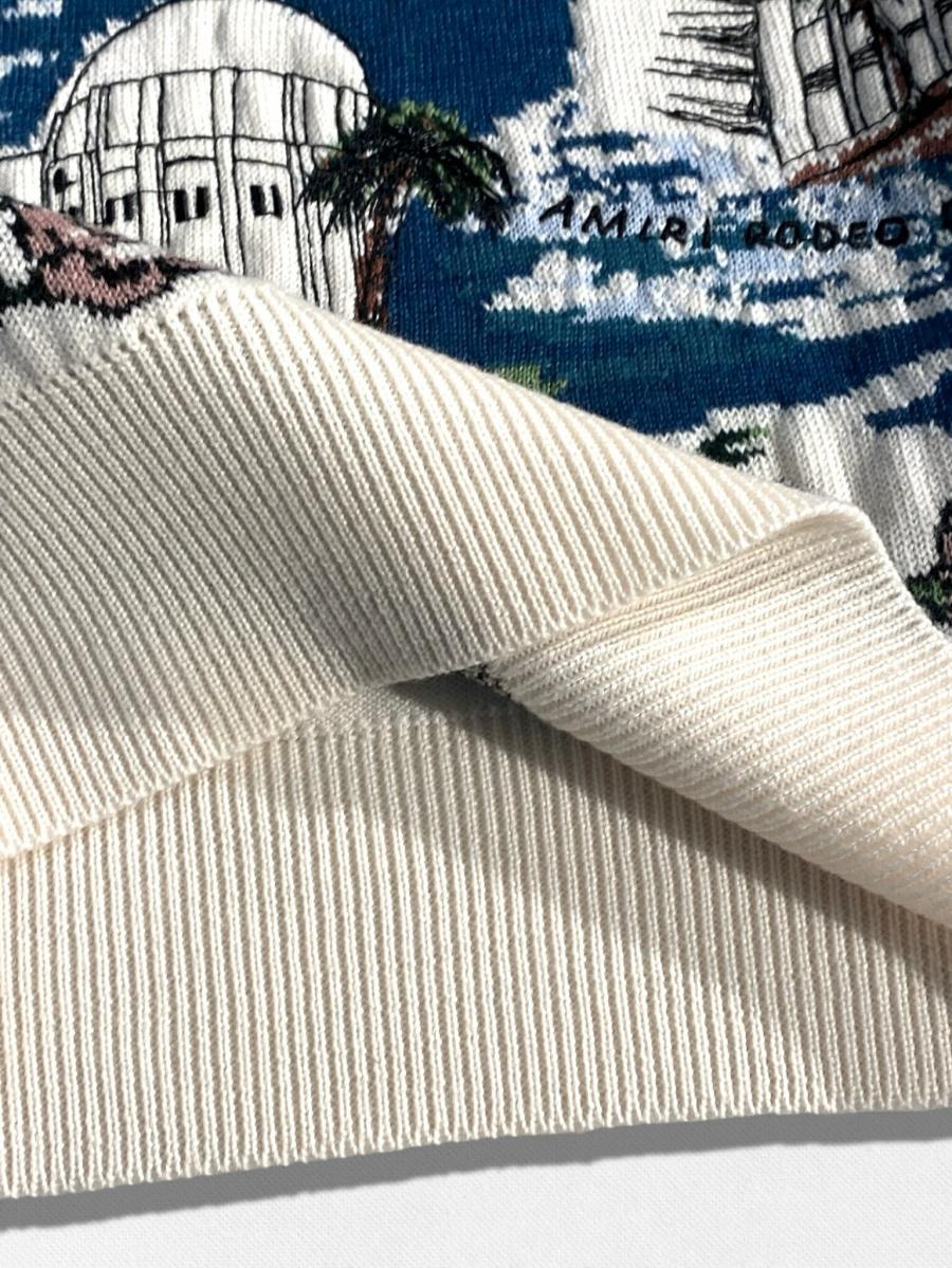 刺繍入りインターシャニット