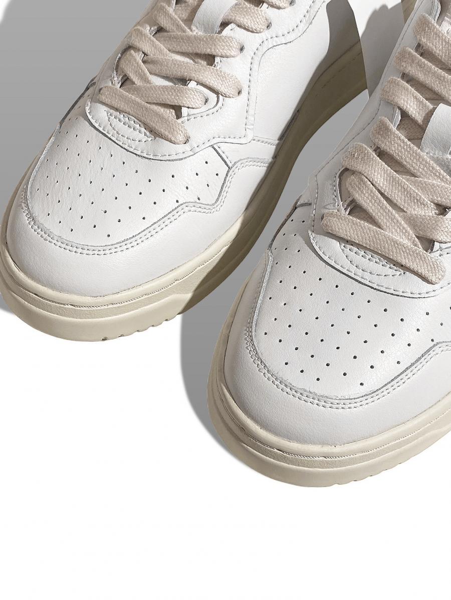 レザースニーカー