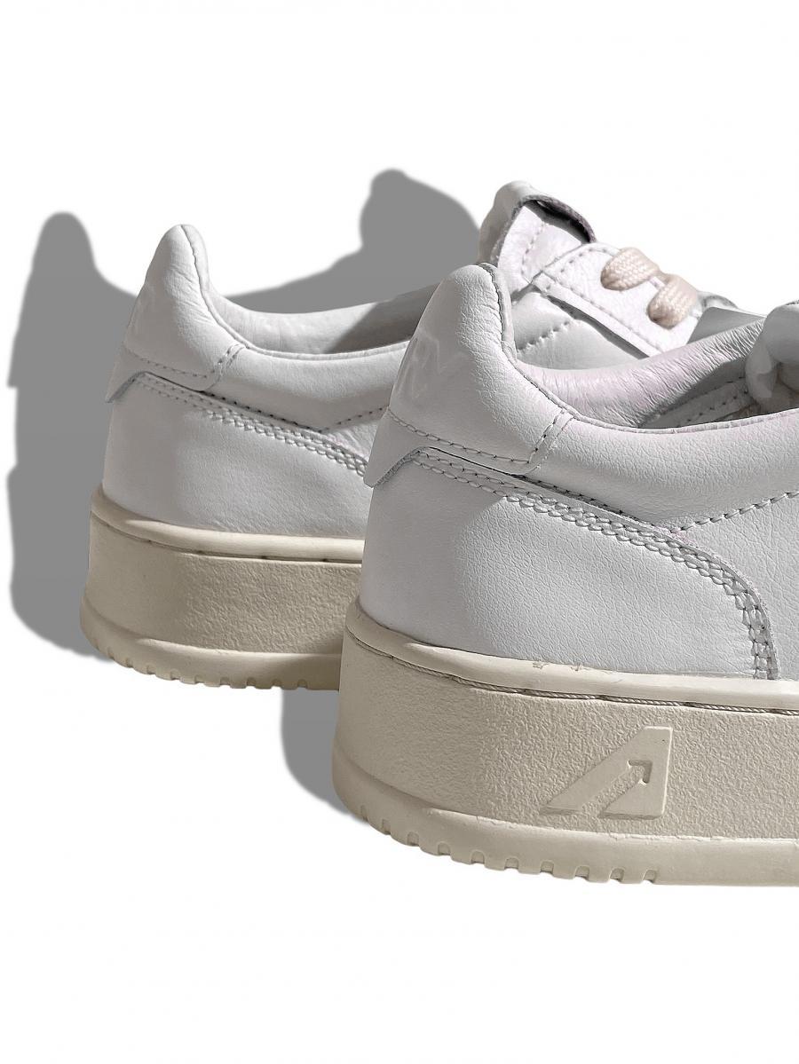 レザースニーカー