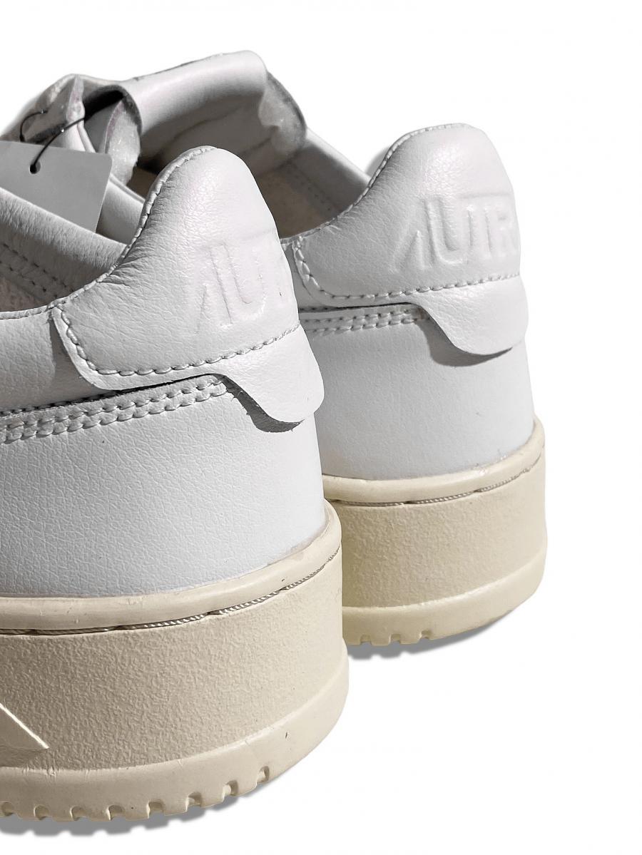 レザースニーカー