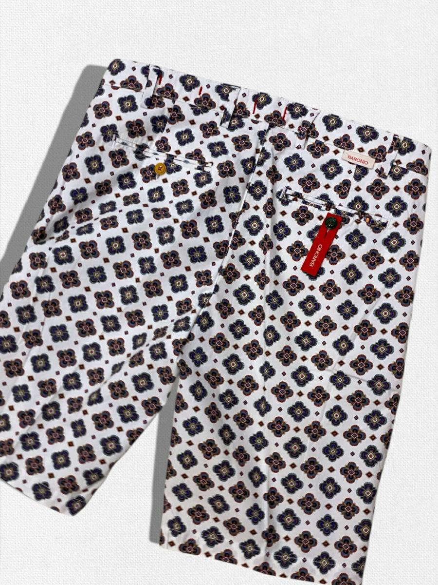 フラワー柄ショートパンツ