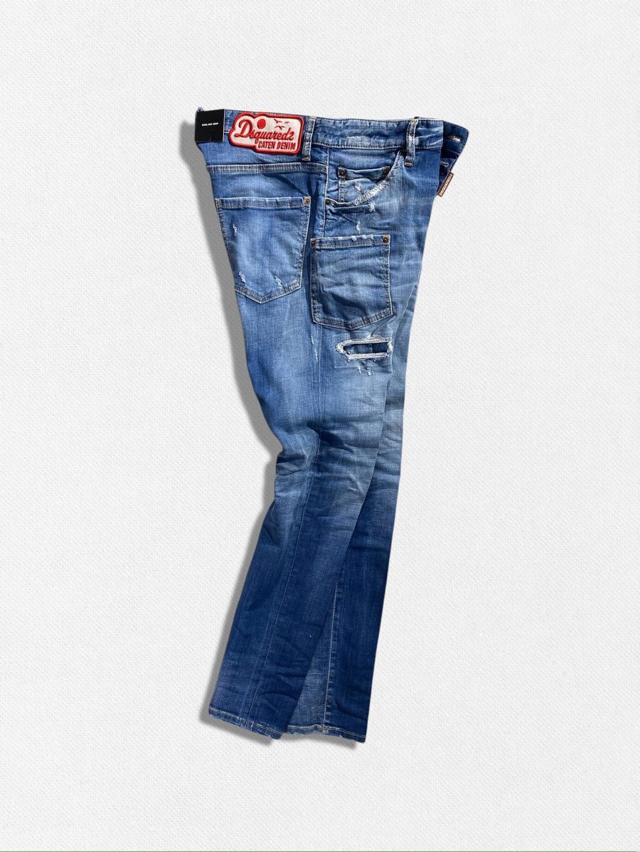 テーパードデニムパンツ