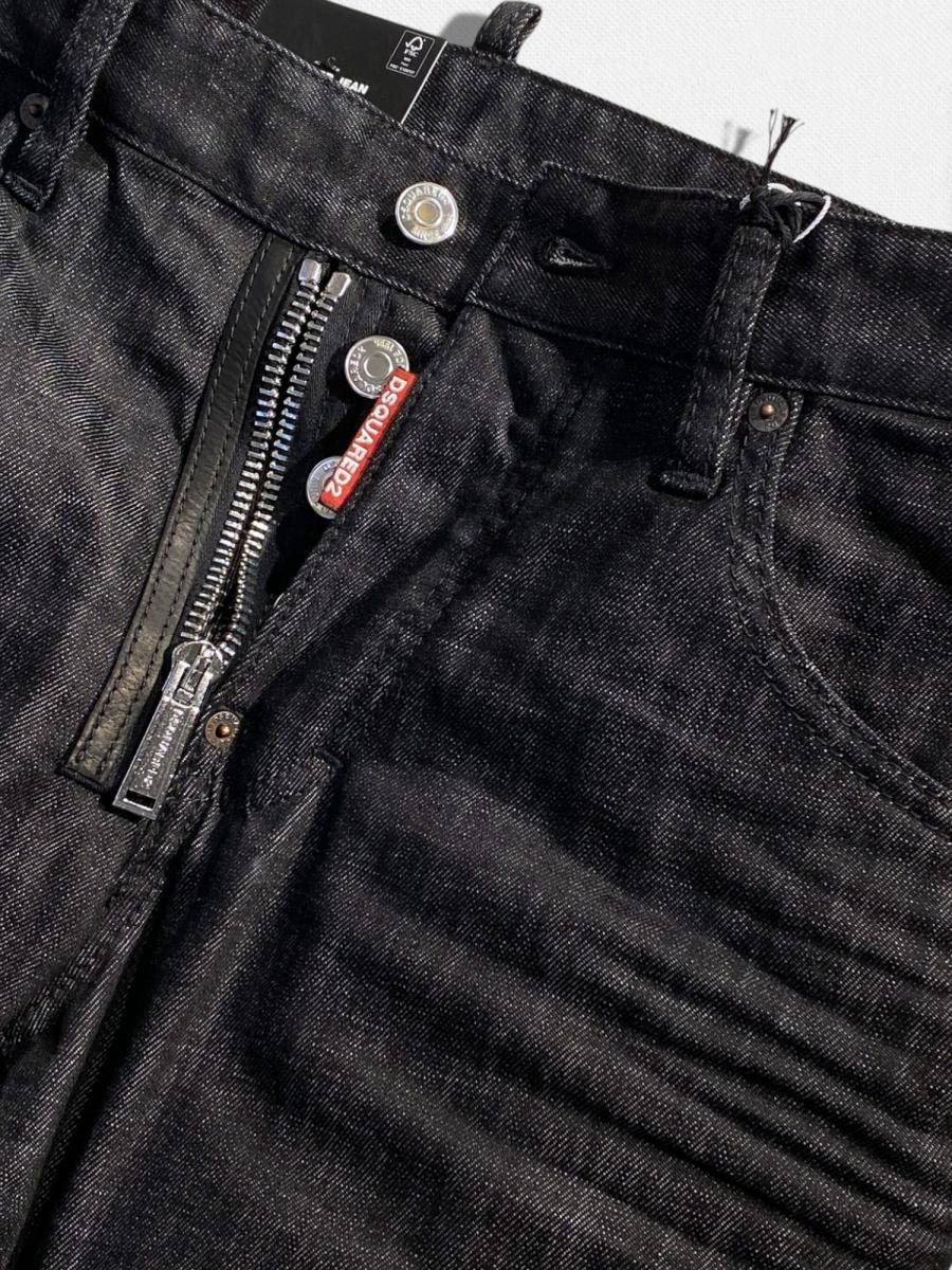テーパードデニムパンツ