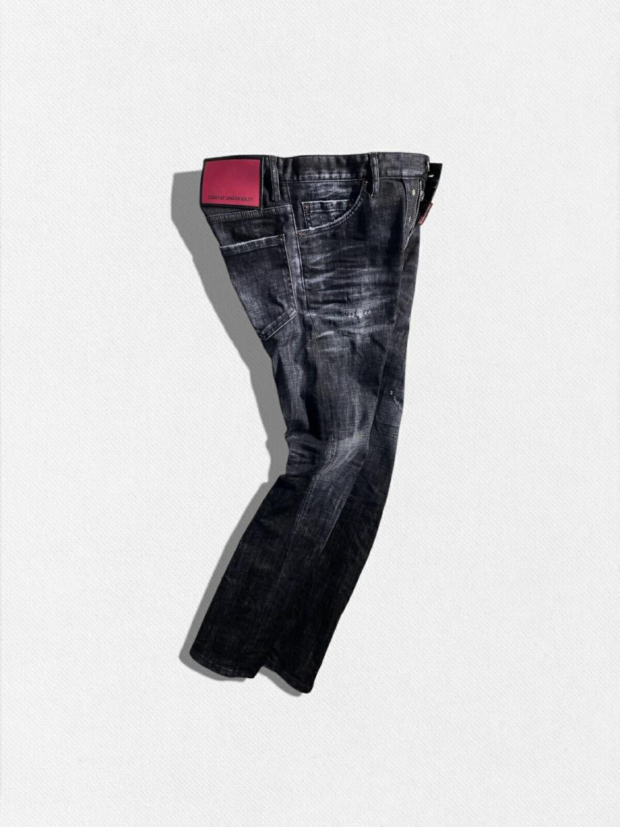 テーパードデニムパンツ《SEXY TWIST JEAN》