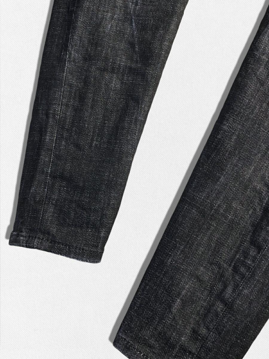 テーパードデニムパンツ《SEXY TWIST JEAN》