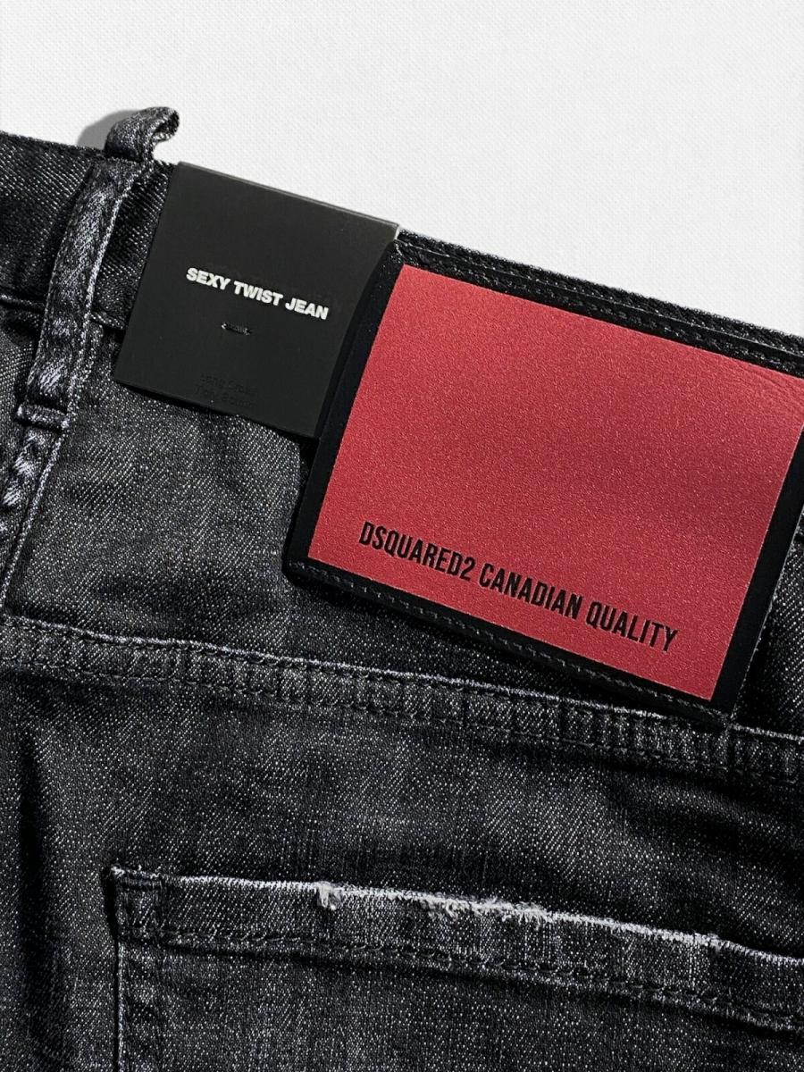 テーパードデニムパンツ《SEXY TWIST JEAN》