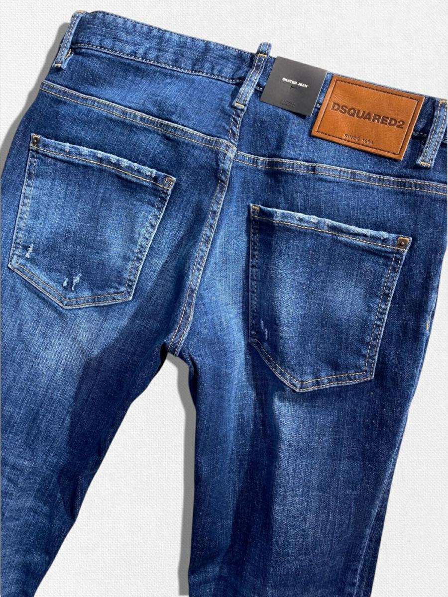 テーパードデニムパンツ