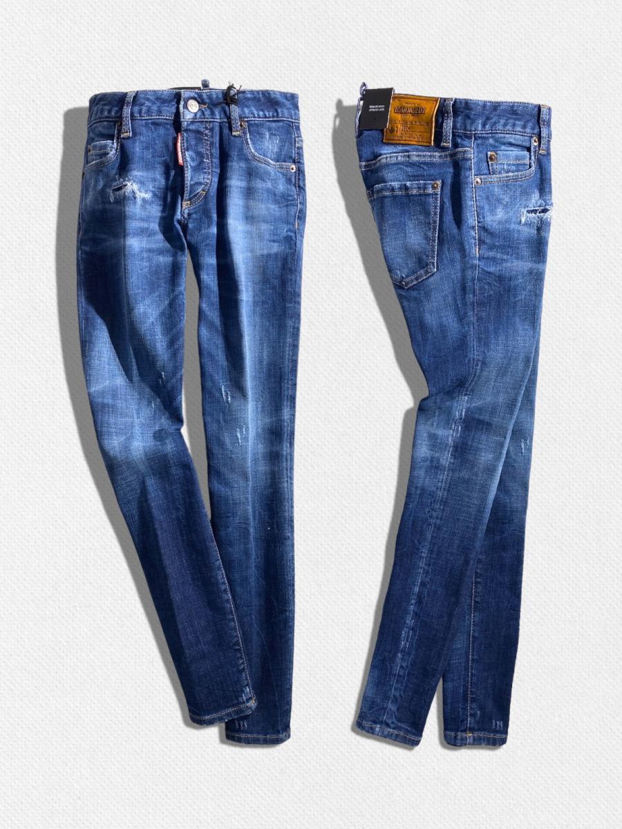 ダメージ加工テーパードデニムパンツ《MEDIUM WAIST JENNIFER JEAN》