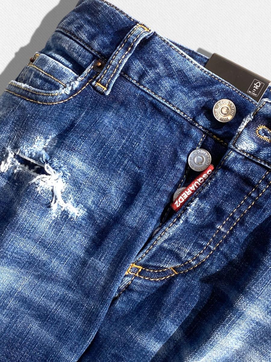 ダメージ加工テーパードデニムパンツ《MEDIUM WAIST JENNIFER JEAN》