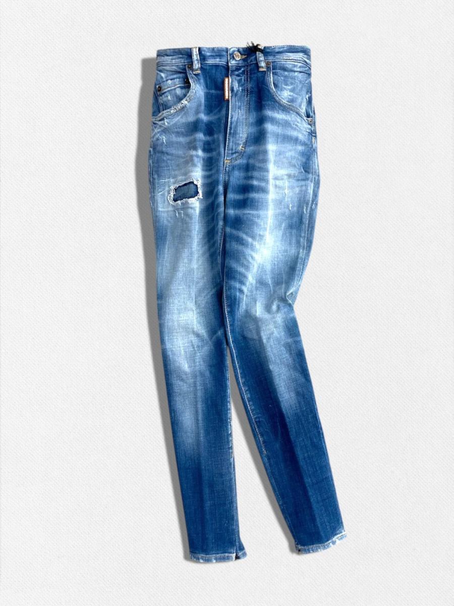 テーパードデニムパンツ