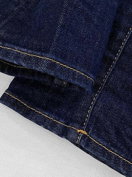 デニムパンツ《MEDIUM WAIST CROPPED TWIGGY JEAN》