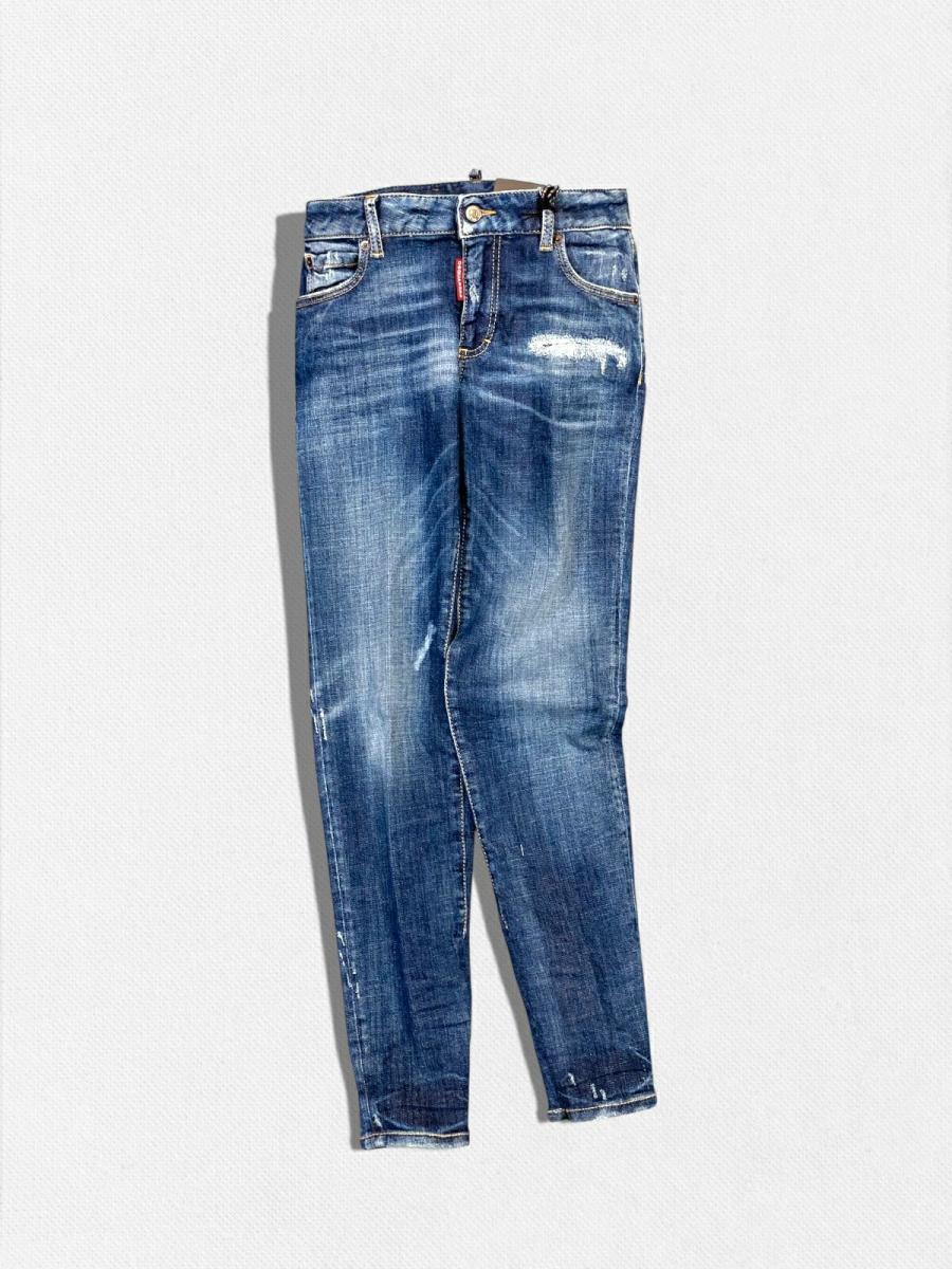 テーパードデニムパンツ