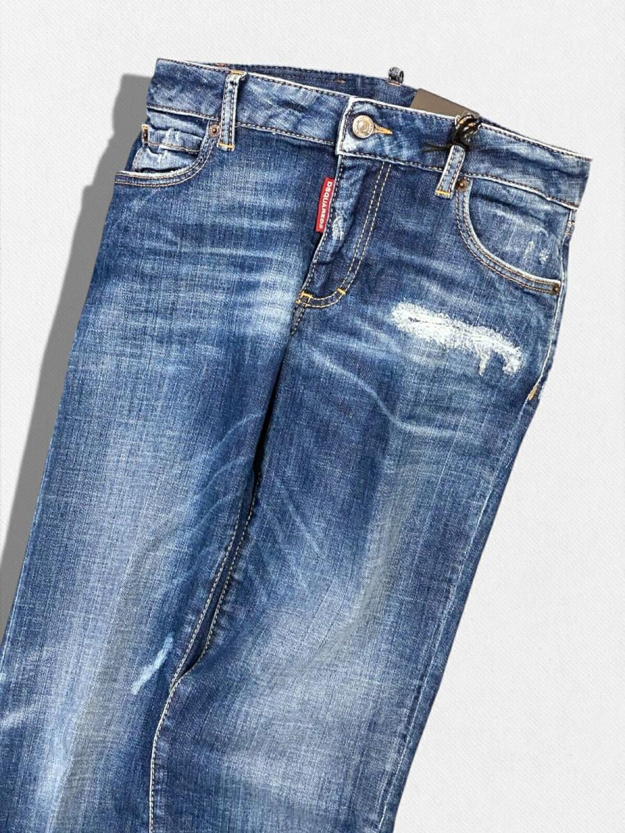テーパードデニムパンツ