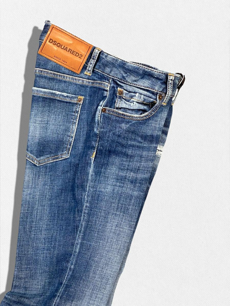 テーパードデニムパンツ