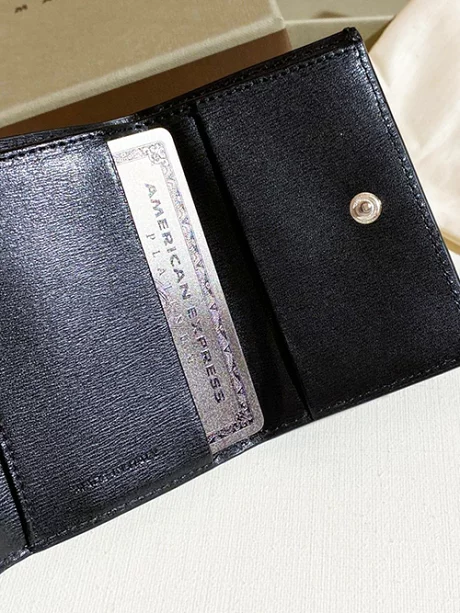 3つ折りレザーウォレット