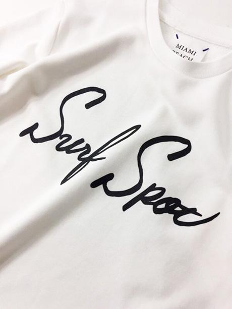 クルーネックTシャツ