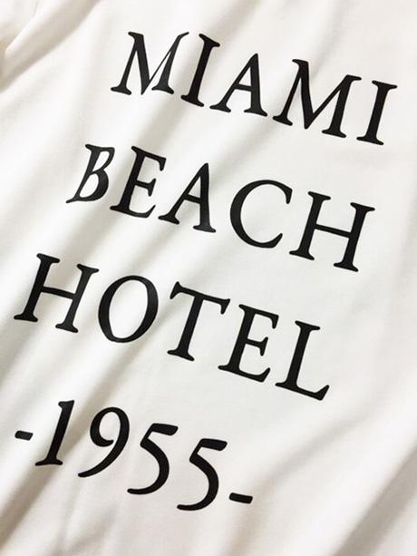 クルーネックTシャツ