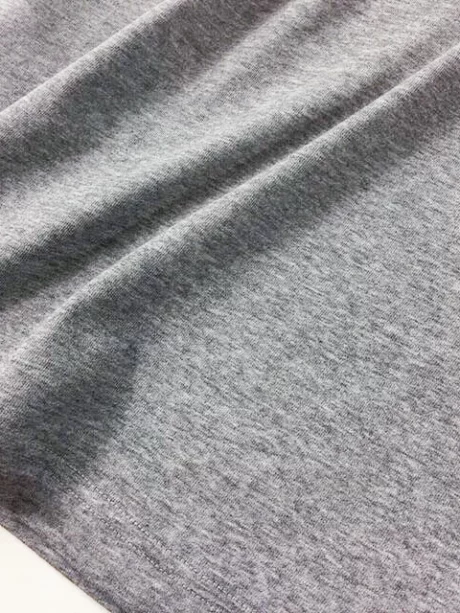 クルーネックTシャツ