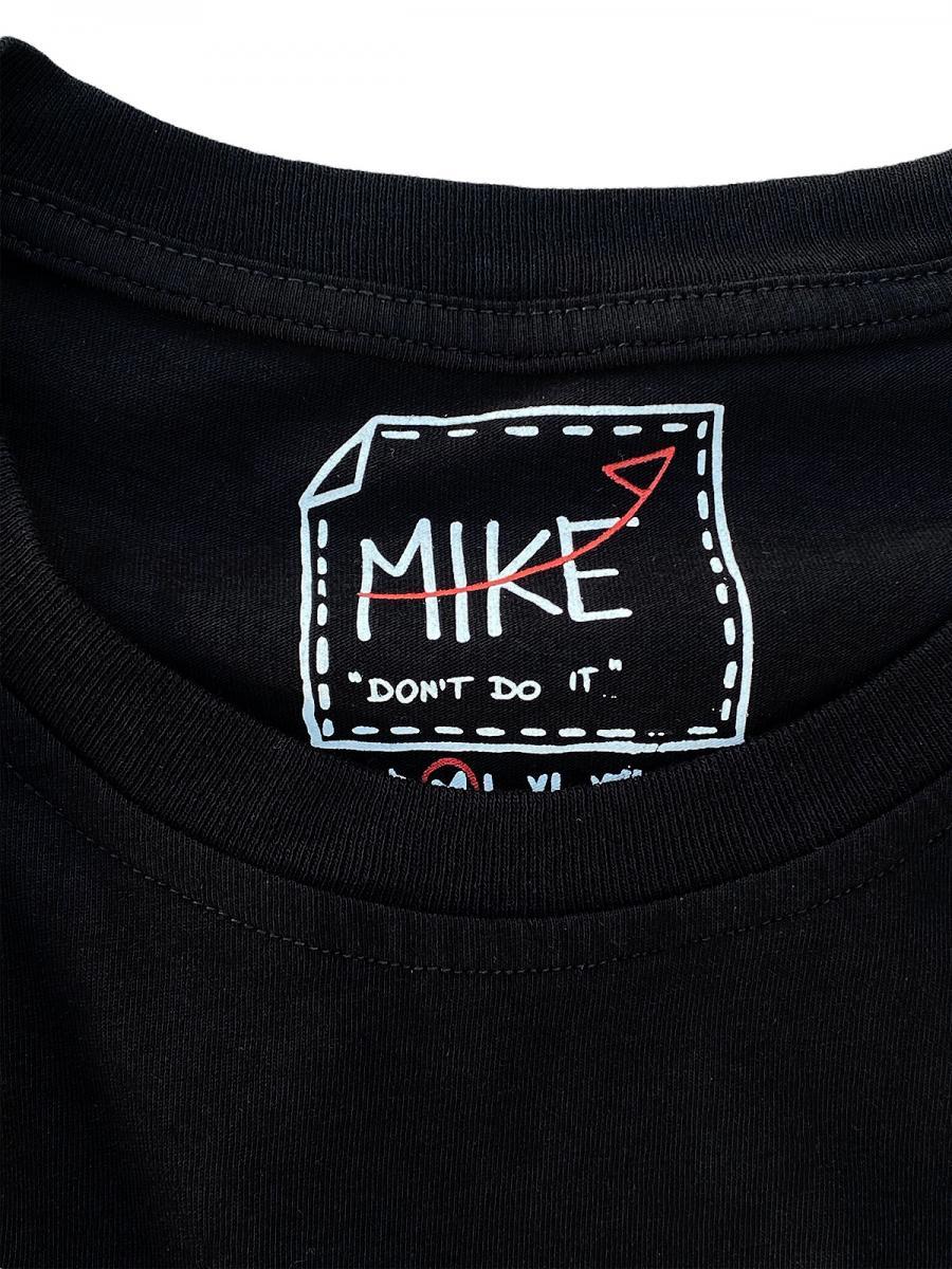 クルーネックTシャツ