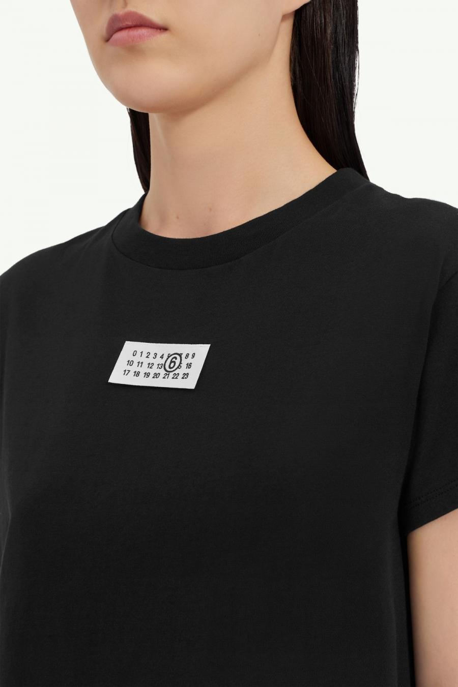フロントタグTシャツ