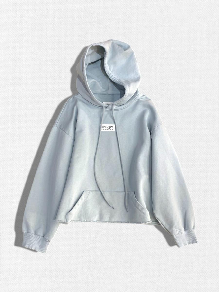 ショート丈プルオーバーパーカー