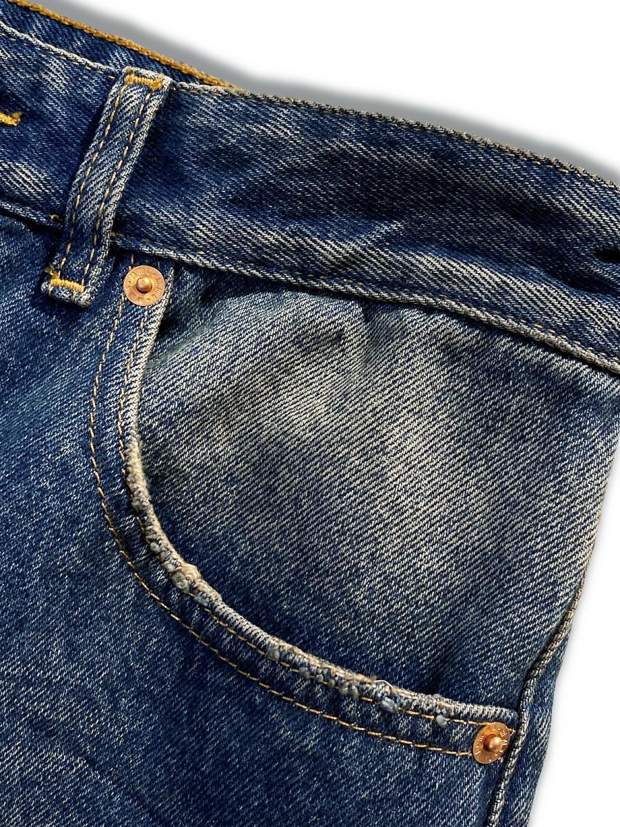 ディストレスドデニムパンツ