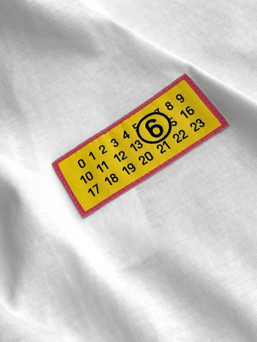 カレンダータグＴシャツ