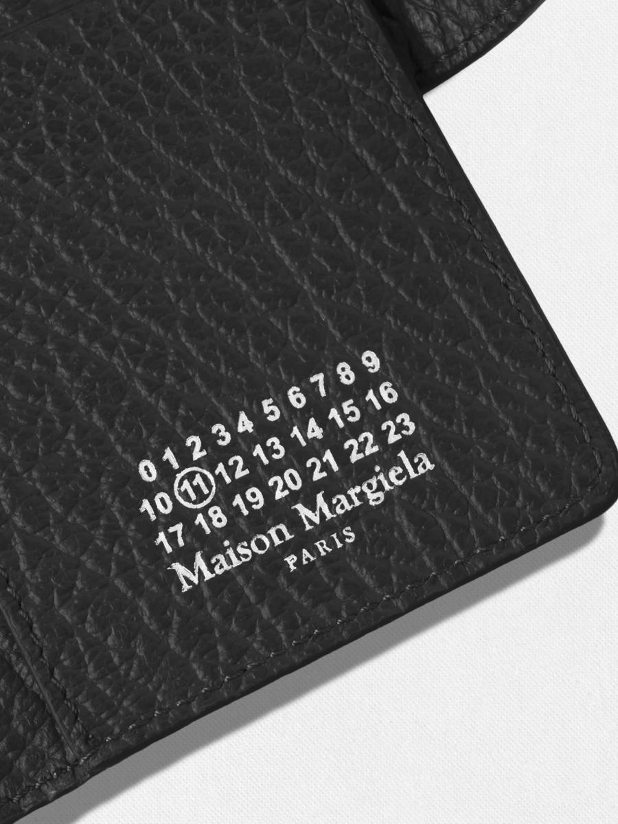 手帳型カードケースウォレット