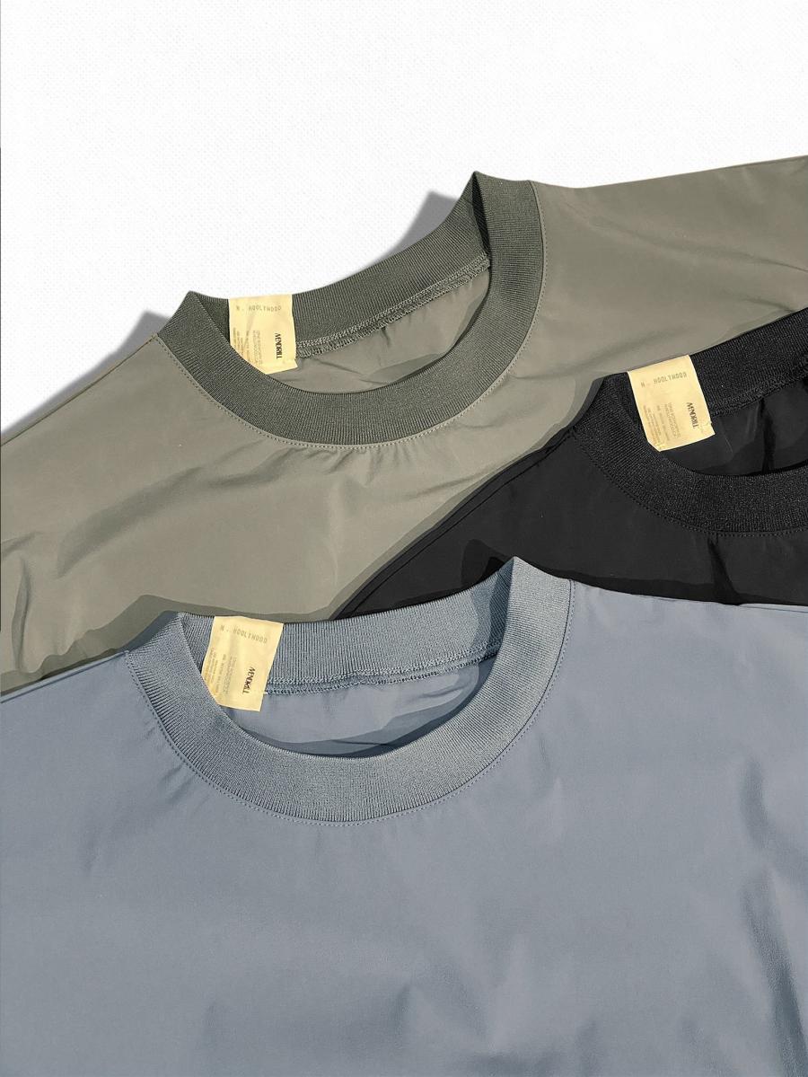 クルーネックTシャツ
