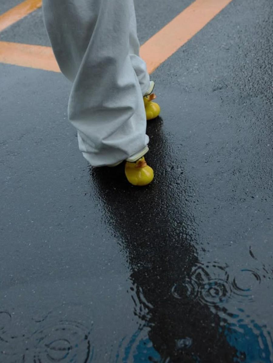 ダックヒールレザーサンダル