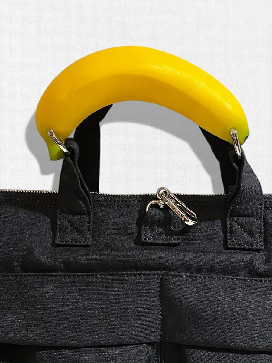  ”バナナ” ヘルメットバッグ